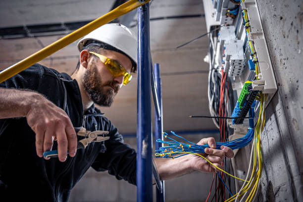 Best Licensed Electrician  in Noank, CT